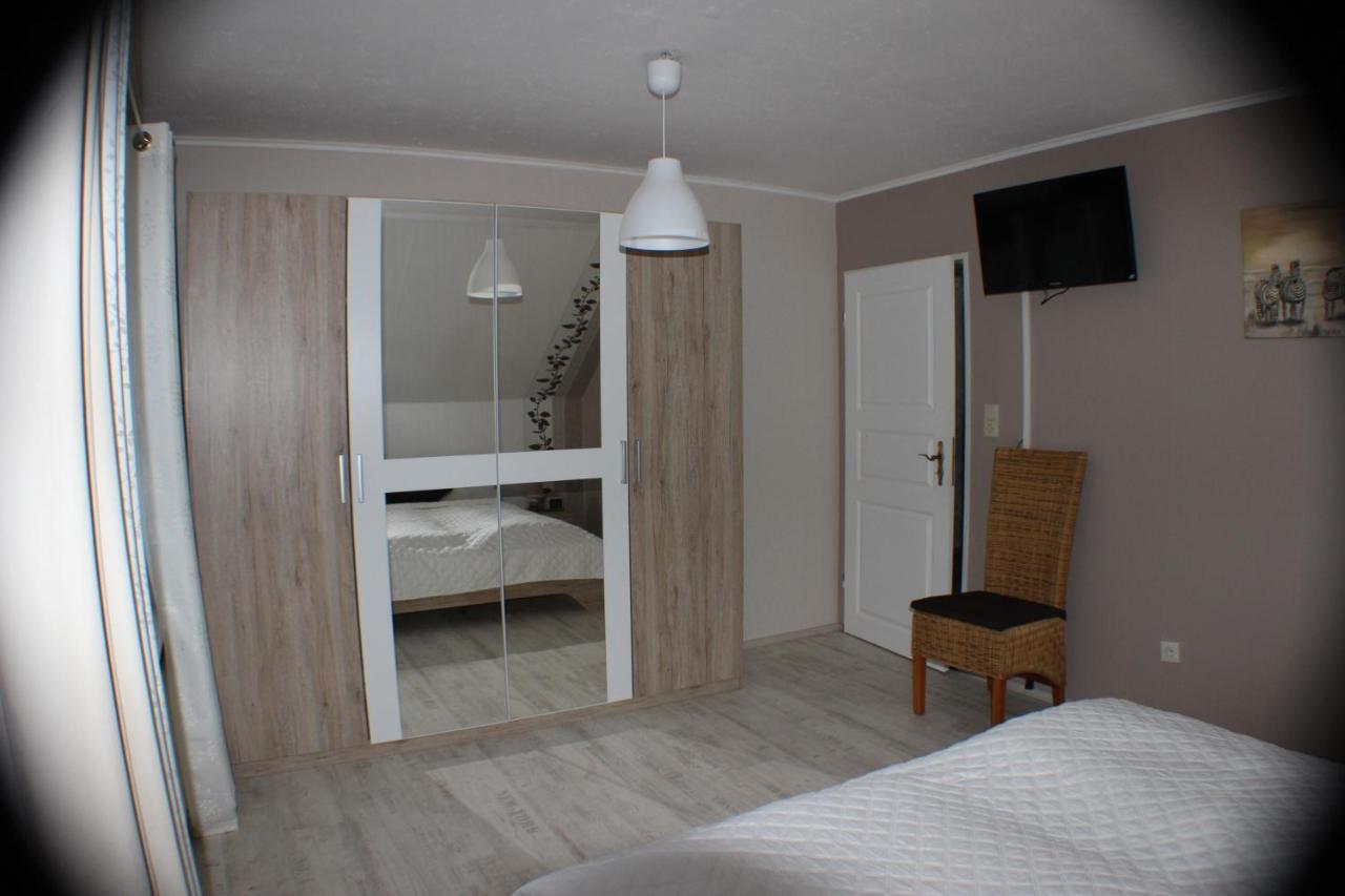 Ferienhaus Abbi Mit Schwimmbad Und Fitness Fur 8 Personen, Strand, Norddeich Lejlighed Hage Eksteriør billede